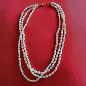 Pearl necklace freshwater